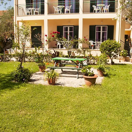 Maria's Aparthotel Kávos